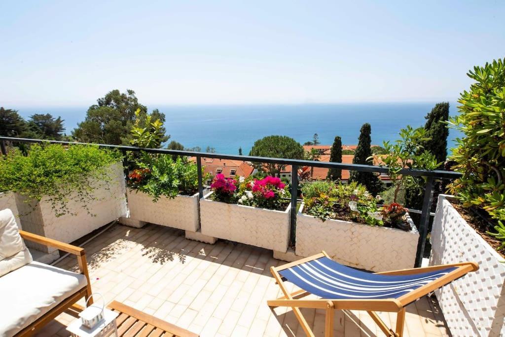 Il Grande Blu - Vista Panoramica Sul Golfo Apartment Ospedaletti Exterior photo